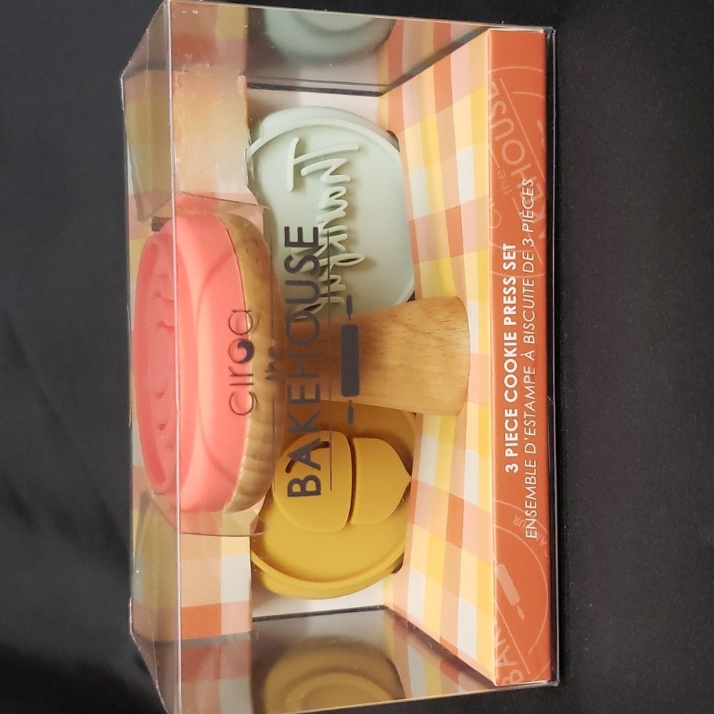 Ciroa "the Bakehouse" 3-piece Cookie Press Set: Pumpkin, Acorn, Thankful